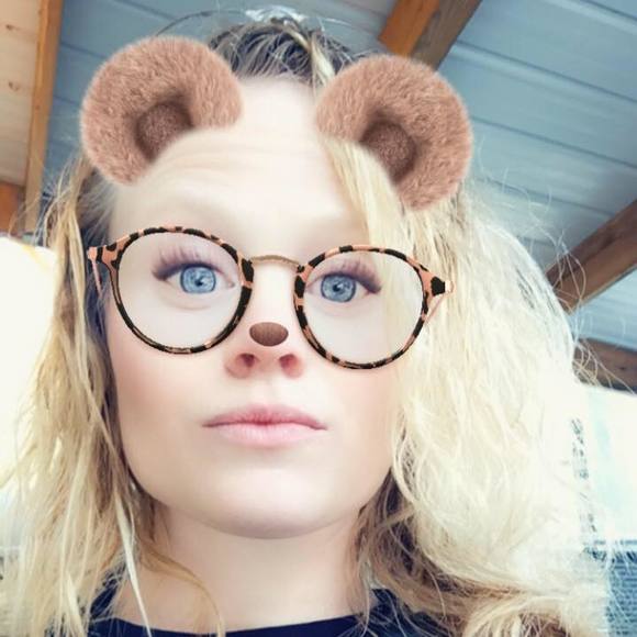 Meet your Posher, Mørgan - Picture 1 of 1